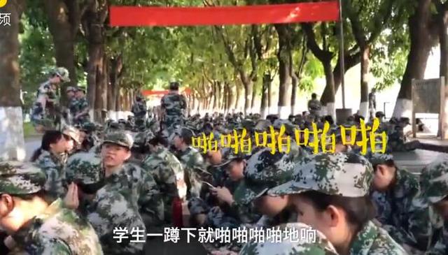 軍訓服蹲下就崩線 給學生提供好一些材料的服裝有多難？